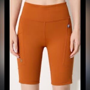 FjallRaven women’s medium orange ABISKO SHORT TIGHTS W